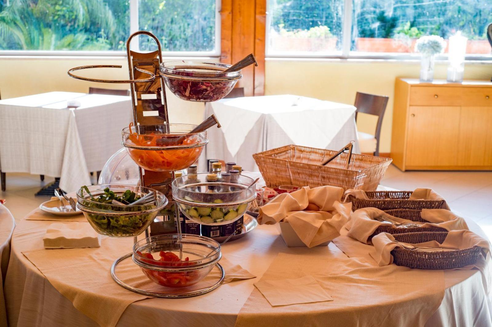 Albergo Mediterraneo Terracina Kültér fotó